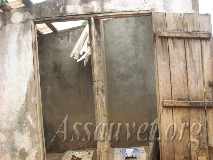 LES CONSÉQUENCES DU MANQUE DES LATRINES EN ZONE RURALE CAS DU CAMEROUN.