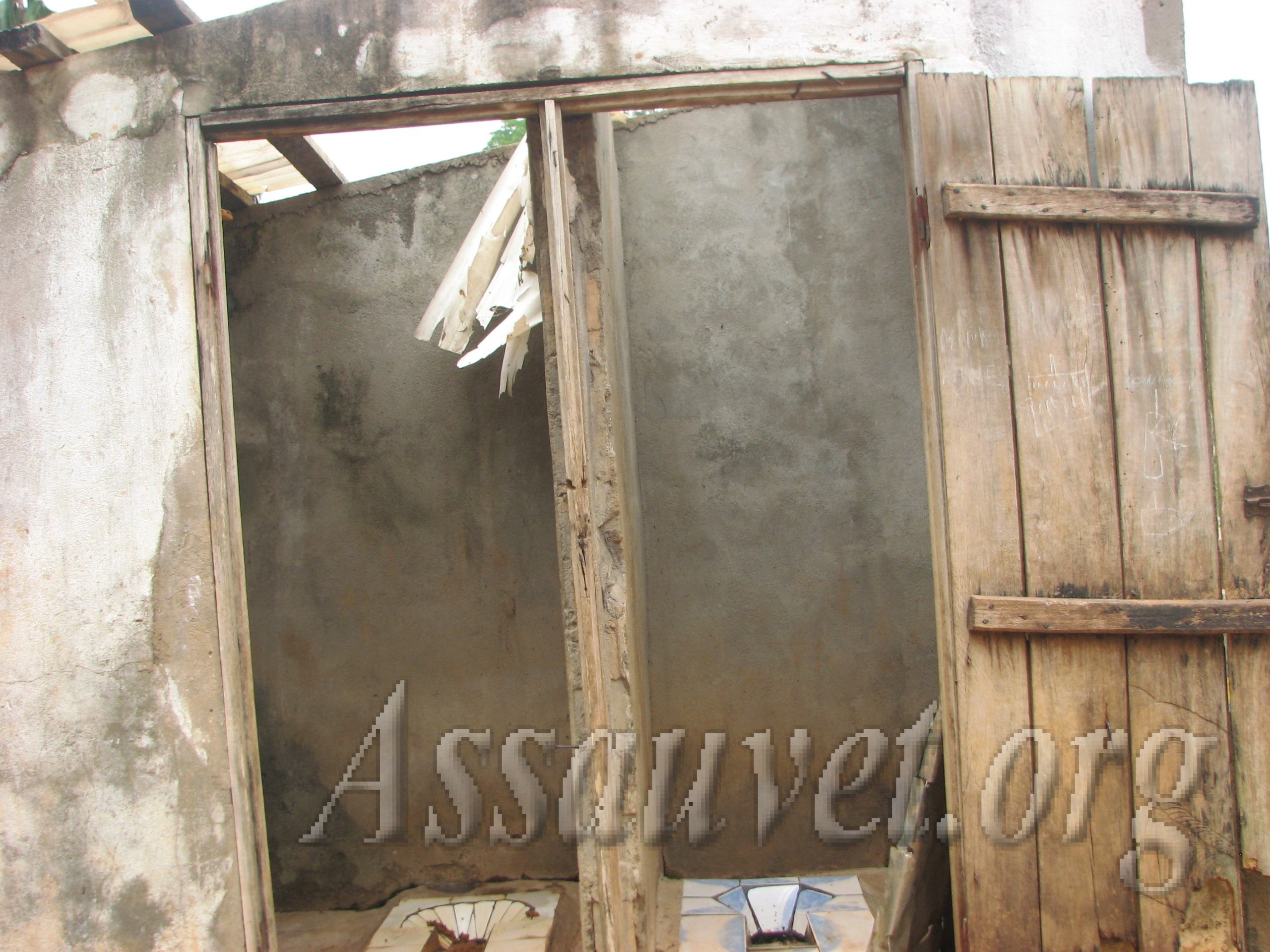LES CONSÉQUENCES DU MANQUE DES LATRINES EN ZONE RURALE CAS DU CAMEROUN.